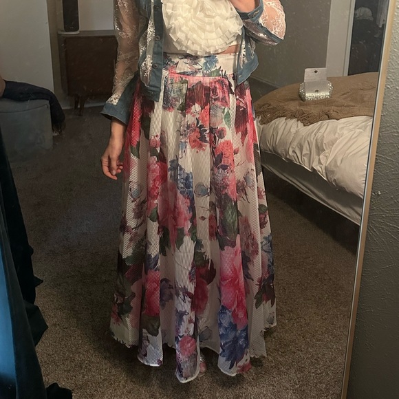 GRACIA Floral Maxi Skirt - Picture 3 of 3